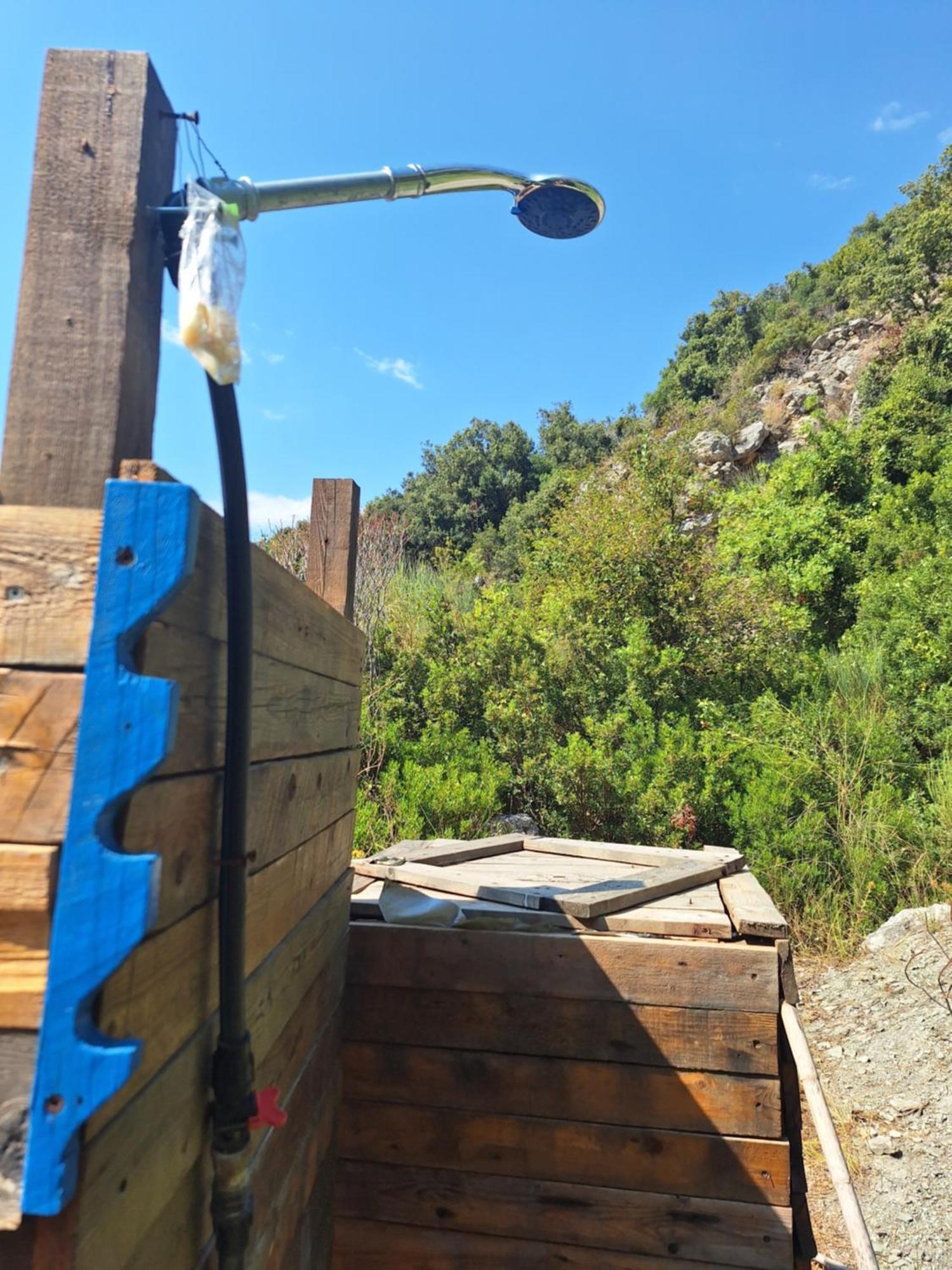 Lost Paradise Eco Camping Himarë Eksteriør billede