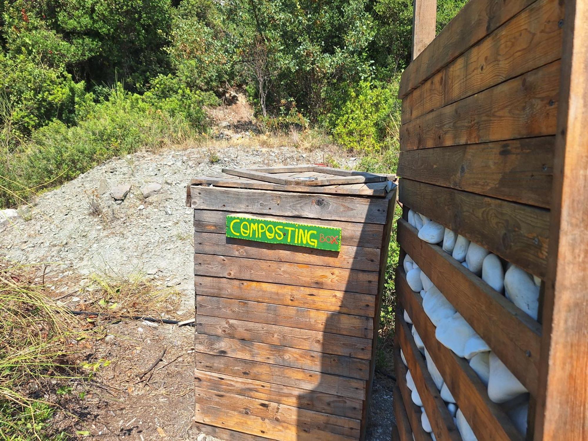 Lost Paradise Eco Camping Himarë Eksteriør billede